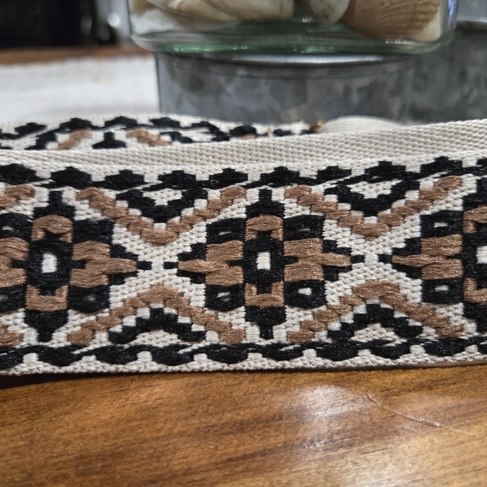 NWT Adjustable Geometric Floral Crossbody & Shoulder Strap For Handbags. - Picture 3 of 4